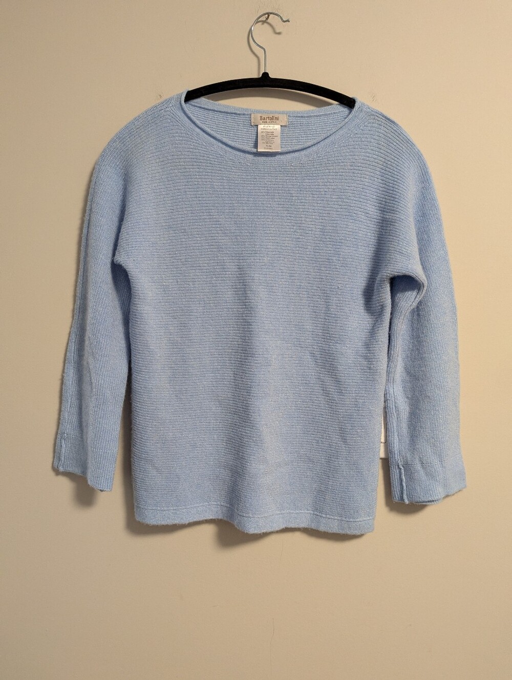 BARTOLINI / Wool, CASHMERE, Viscose, Polamide BLEND SWEATER.  Size M. . GUC.